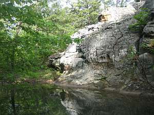 Robbers Cave - Creek Bluff.